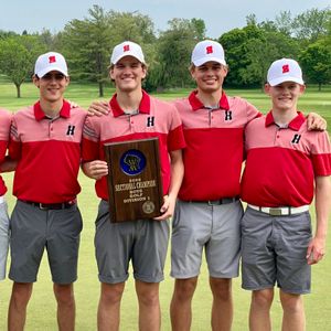 Homestead boys golf team swings their way to state competition