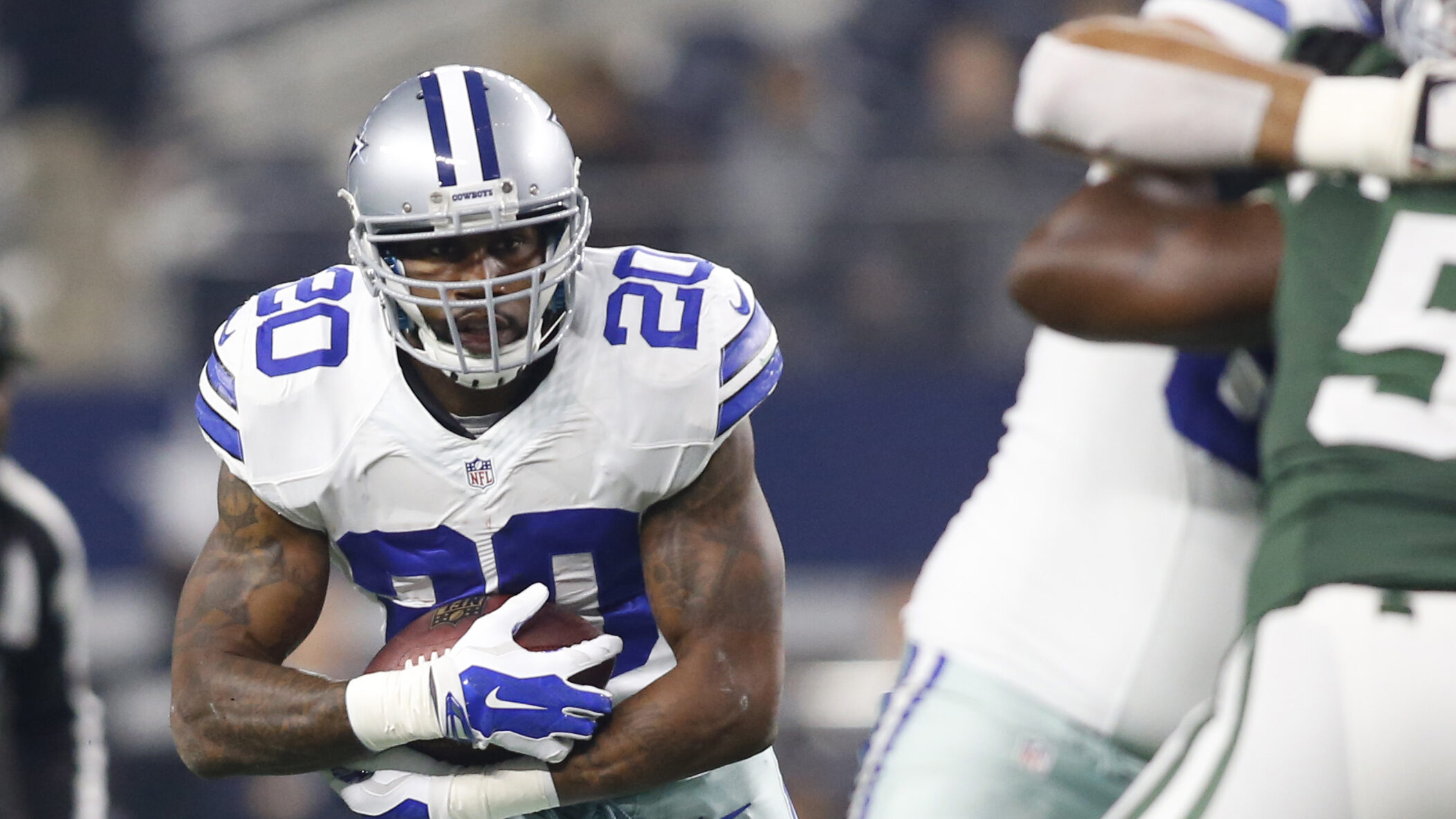 Darren McFadden Announces Retirement