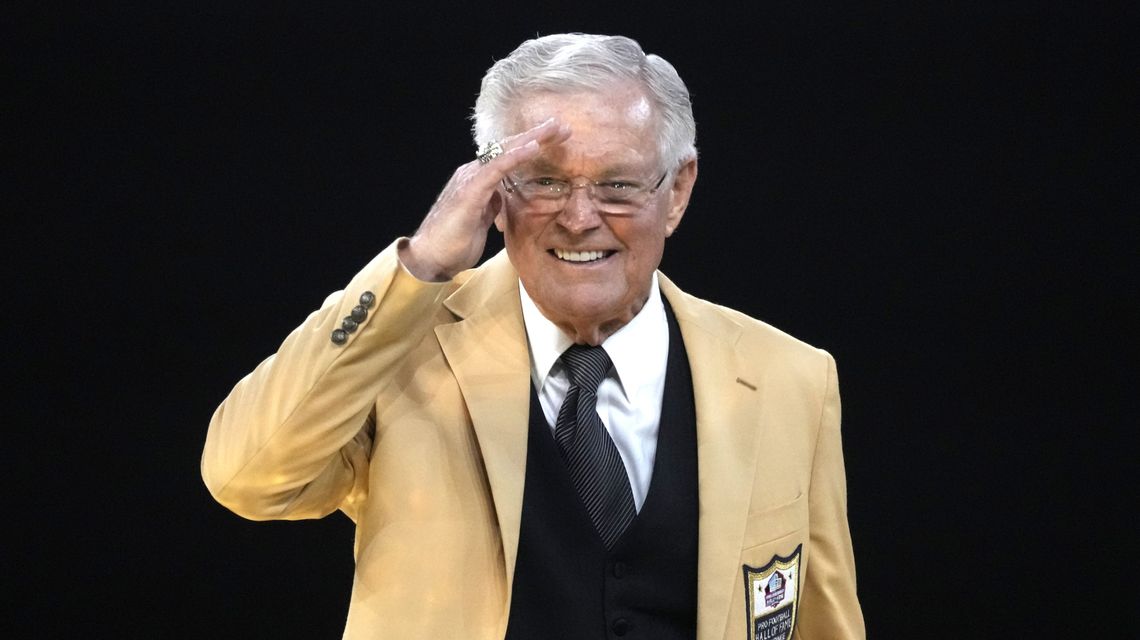 Calistoga’s Dick Vermeil receives Hall of Fame enshrinement