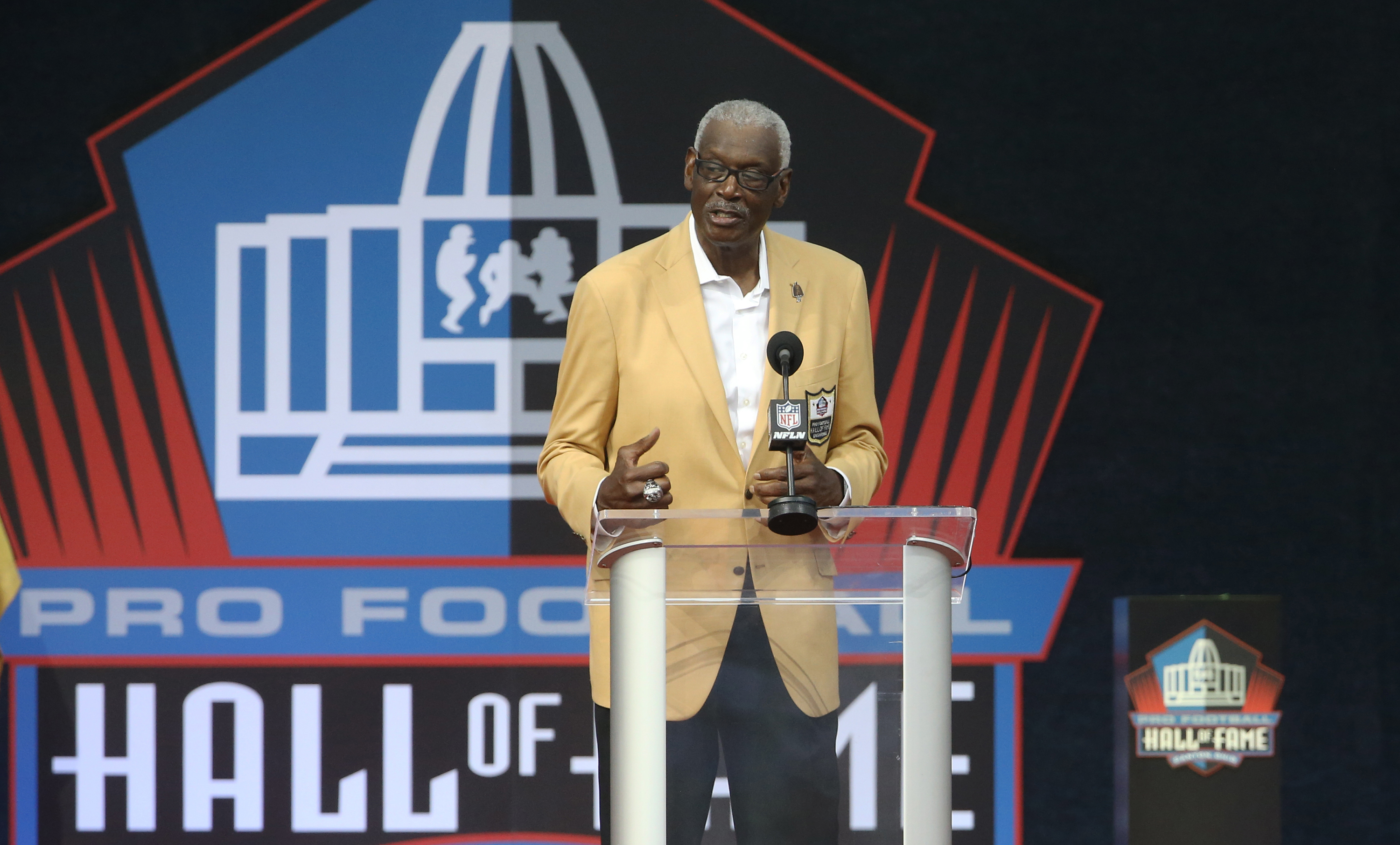 Harold Carmichael Philadelphia Eagles wide receiver Pro Football Hall of Fame