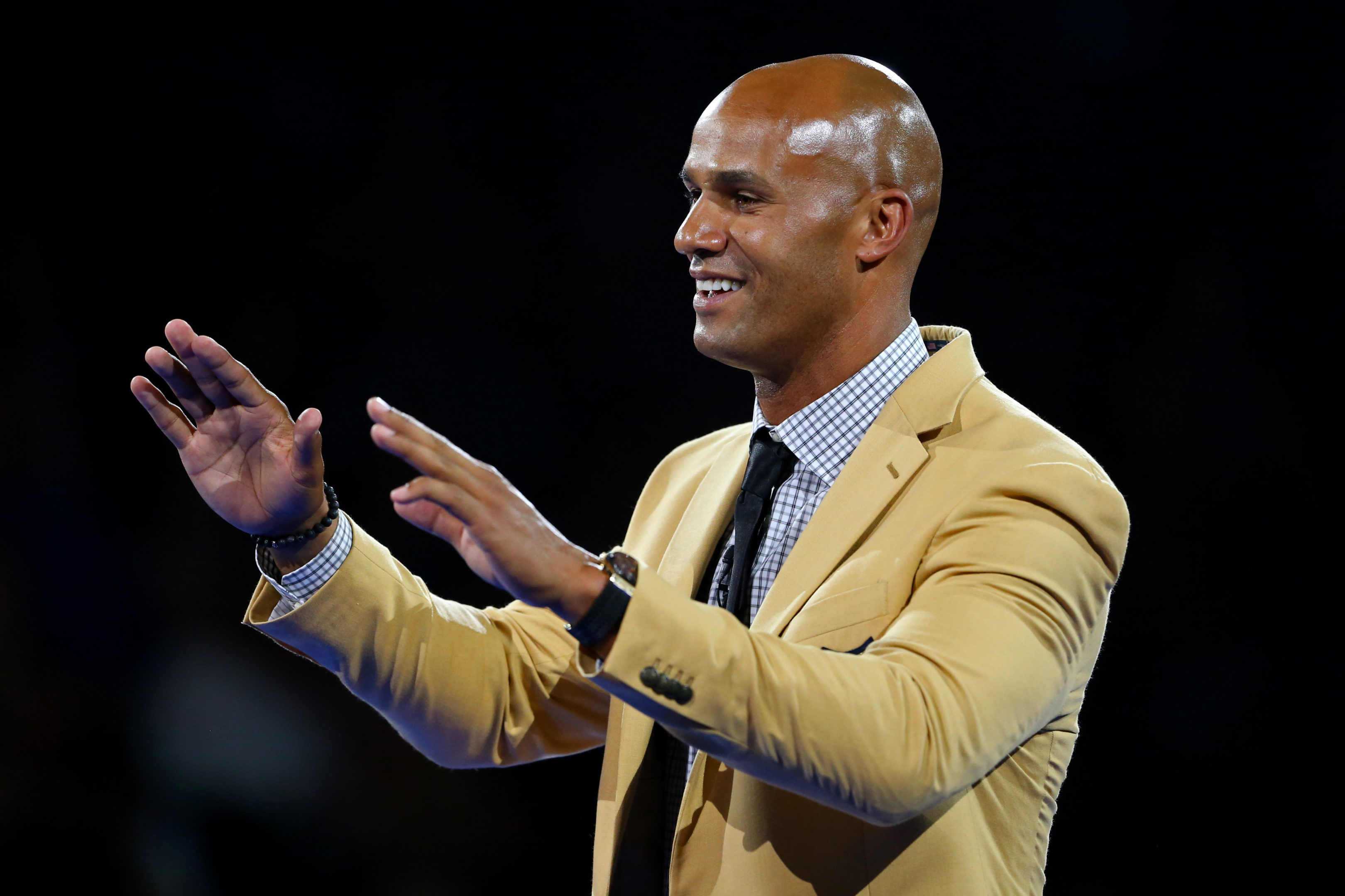 Jason Taylor could join Miami football staff as analyst or consultant