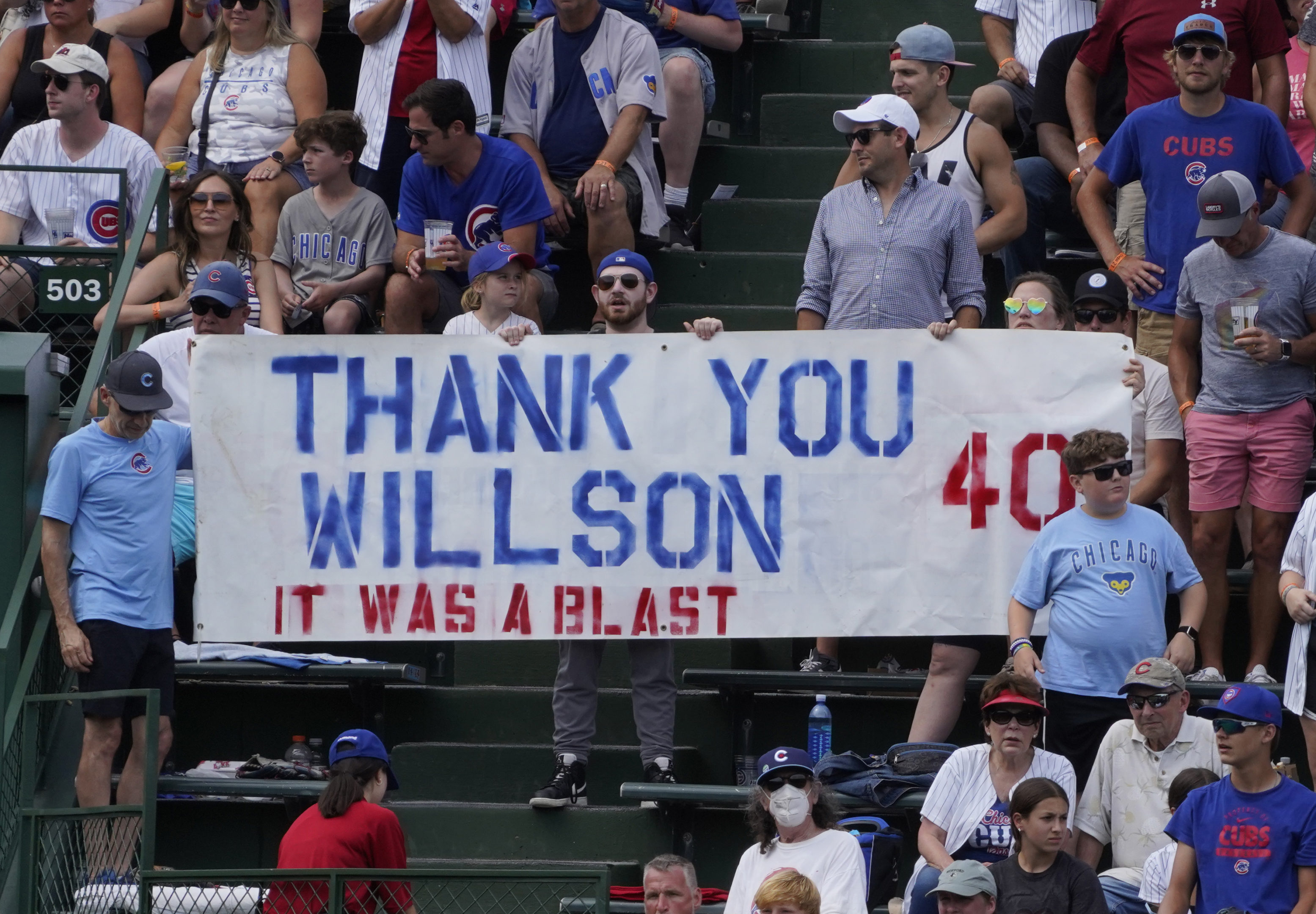 Willson Contreras Chicago Cubs fans say thank you