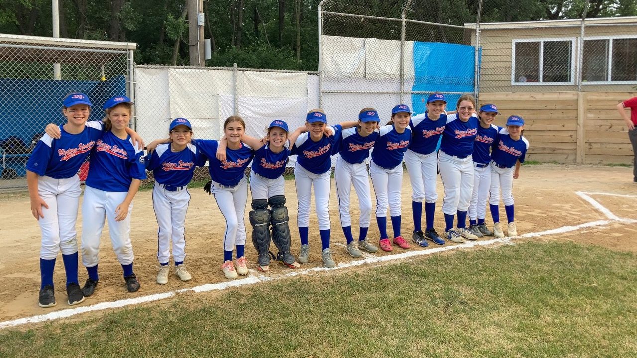 western-springs-little-league-girls-softball-teams-building-off-past