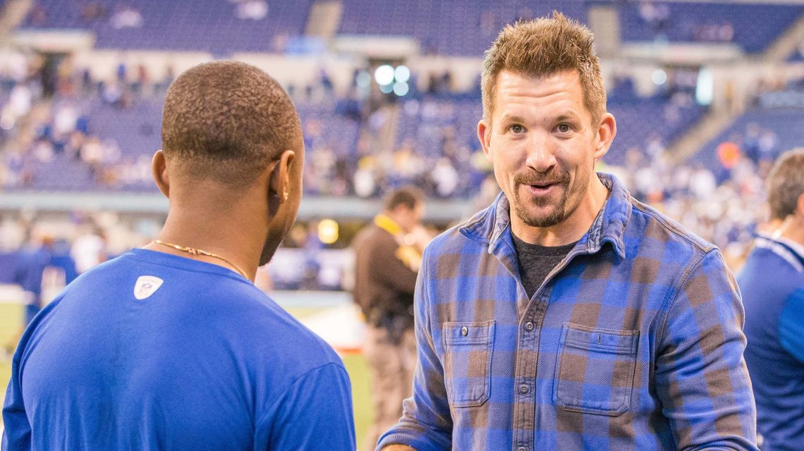 Dallas Clark lives small-town Iowa life after Colts career