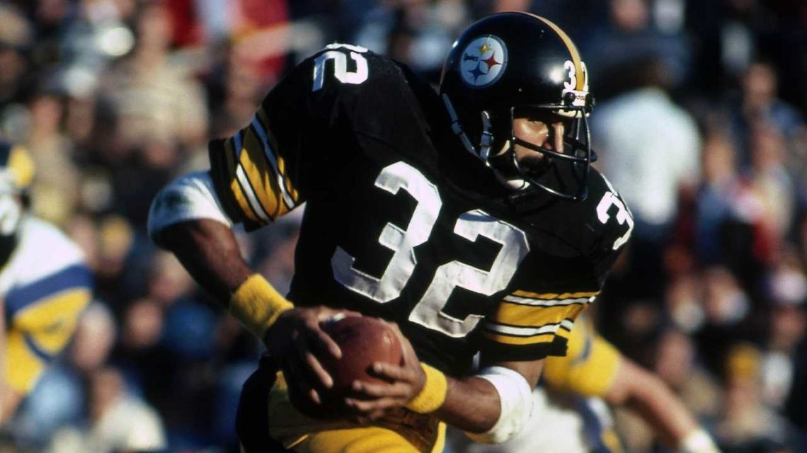 Steelers retire Harris' No. 32