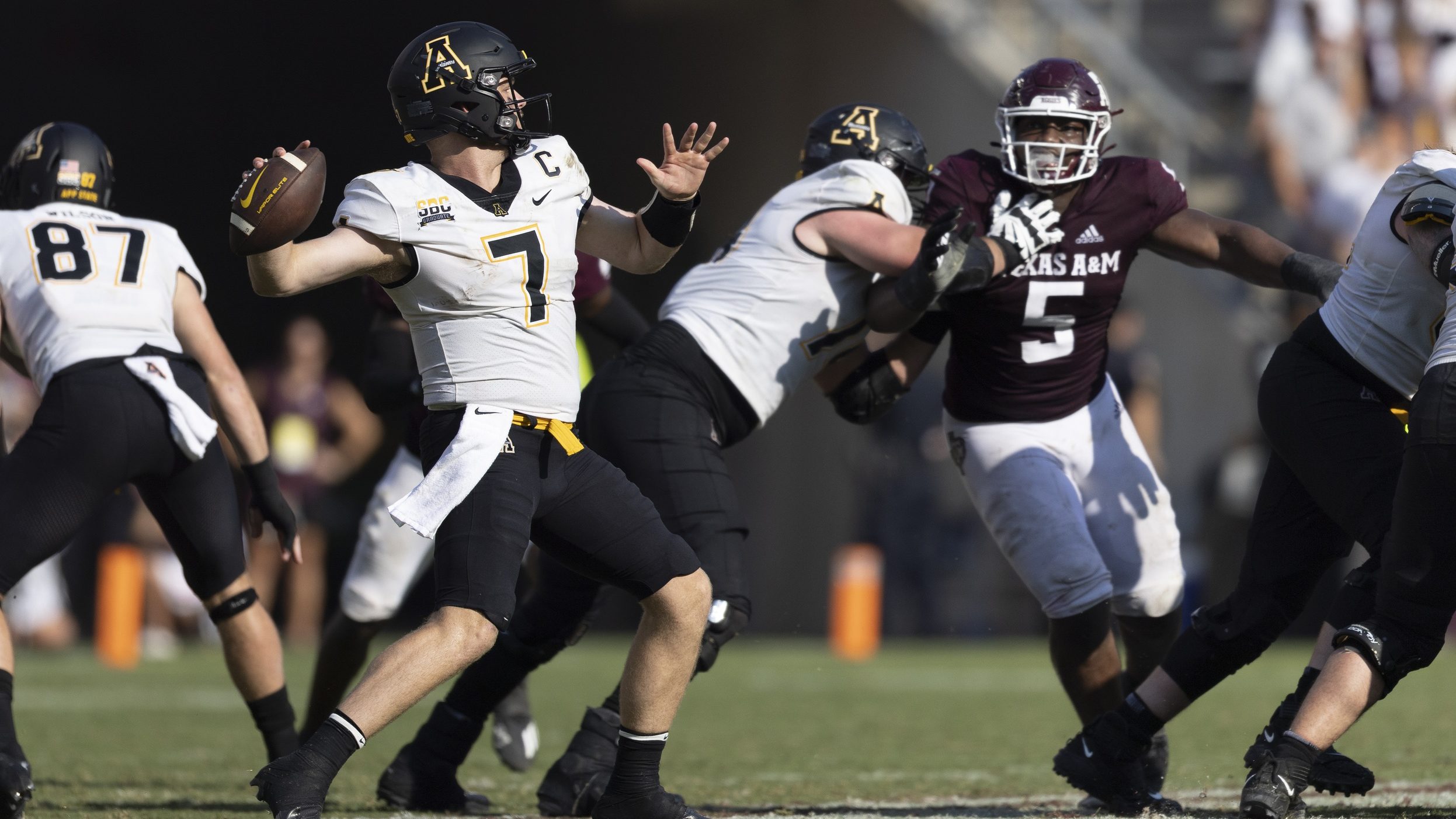 Top 5 most expensive college football upsets