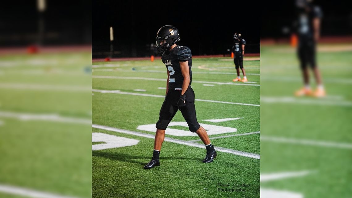 Get to know Langley HS football players, twins Dustin and Daren Mosleh