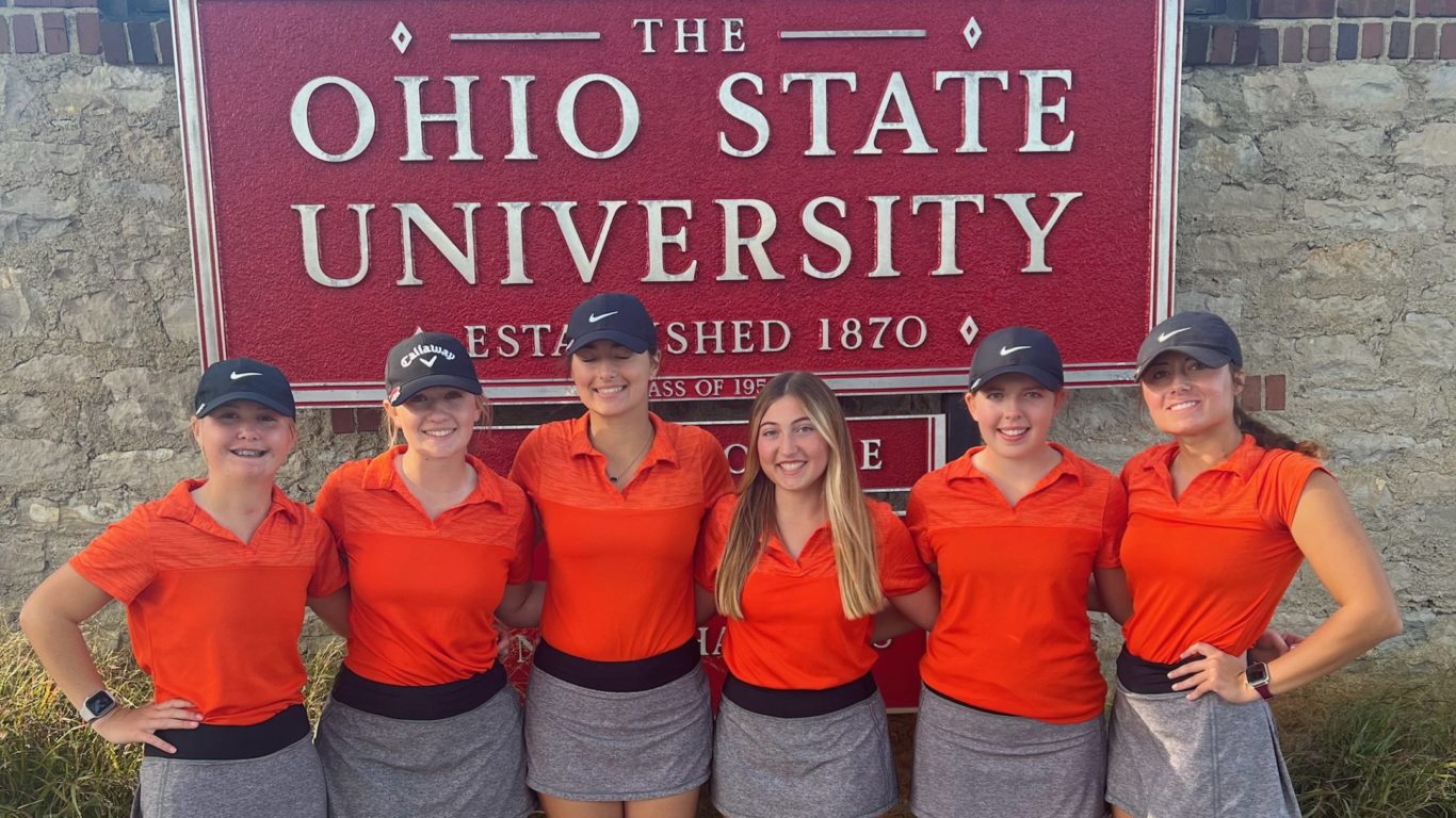 Hoover HS girls golf team completes undefeated season