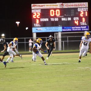 Martin County HS football team wins thrilling game against Jensen Beach HS