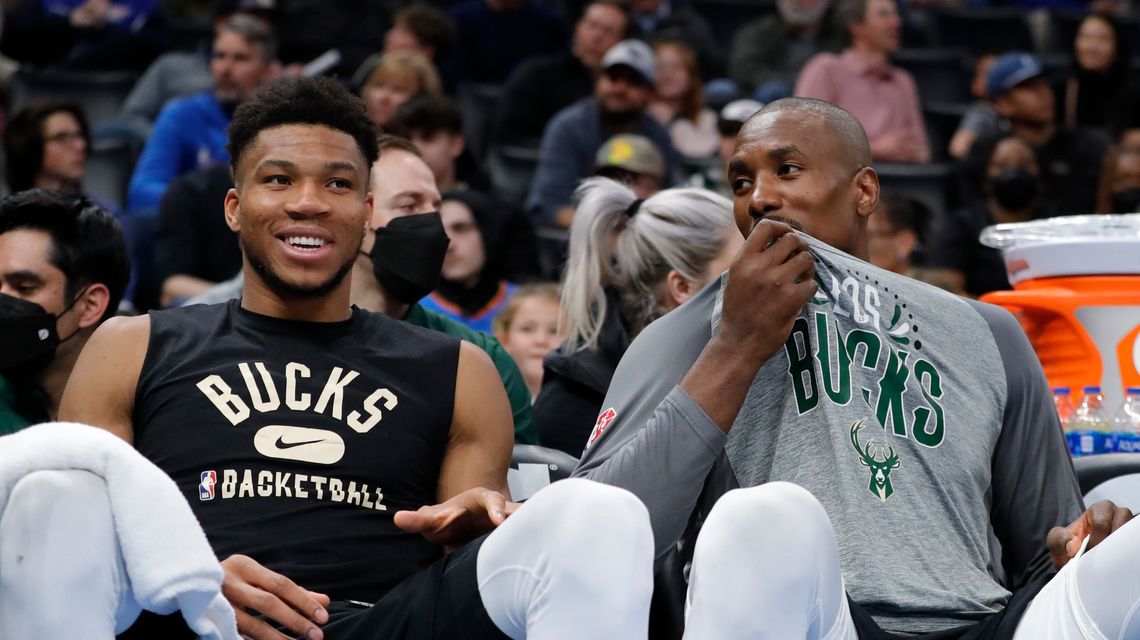 Giannis answers spicy NBA questions in Serge’s kitchen