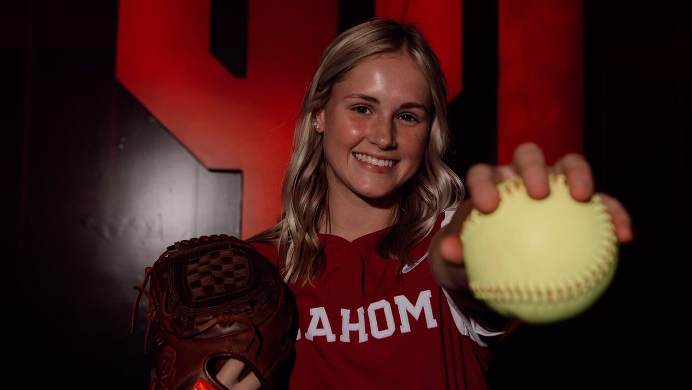 Audrey Lowry, Oklahoma softball share ‘championship mindset’
