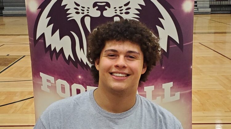 Deaf athlete to play college football thanks to Texas HS