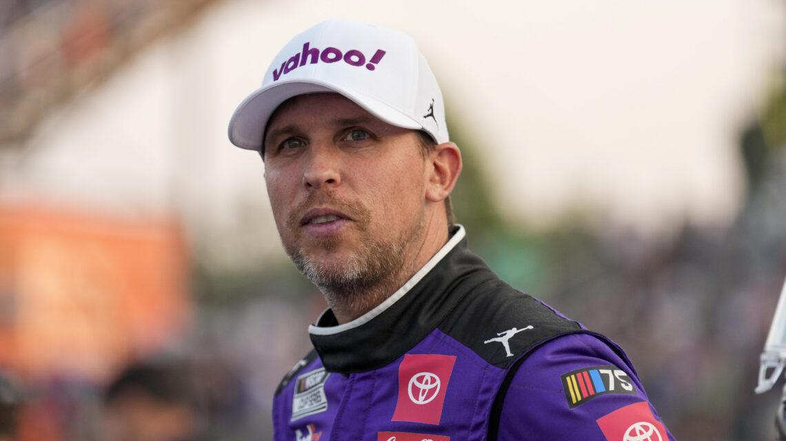 Denny Hamlin says Elliott ‘shouldn’t be racing’ after wreck