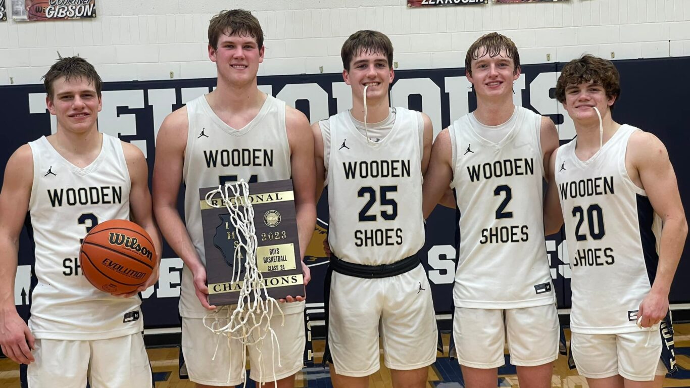 End of an era: Teutopolis boys basketball 2023 season finishes a 10-year run as teammates