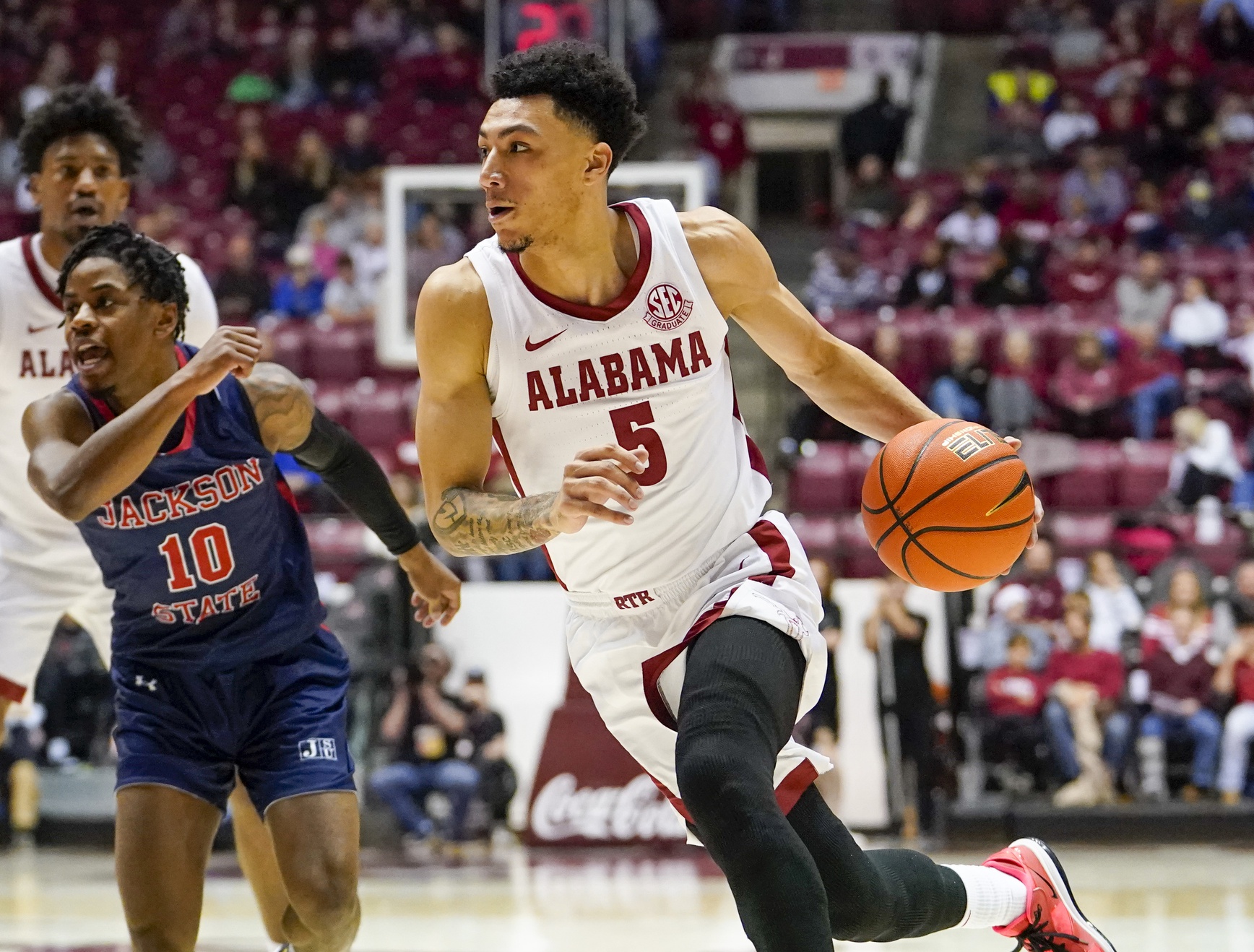 jahvon-quinerly-enters-transfer-portal-top-5-landing-spots