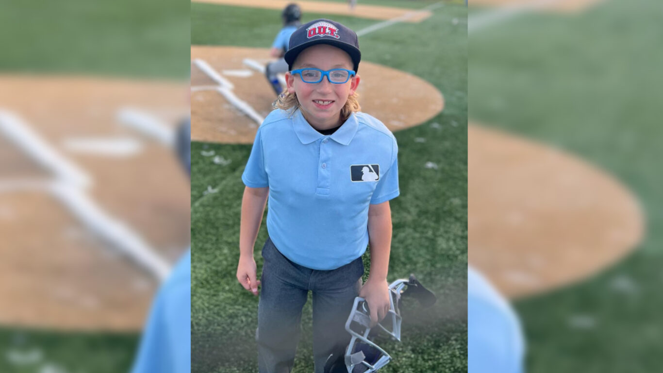 Louisiana 8-year-old eyes youngest umpire world record, MLB
