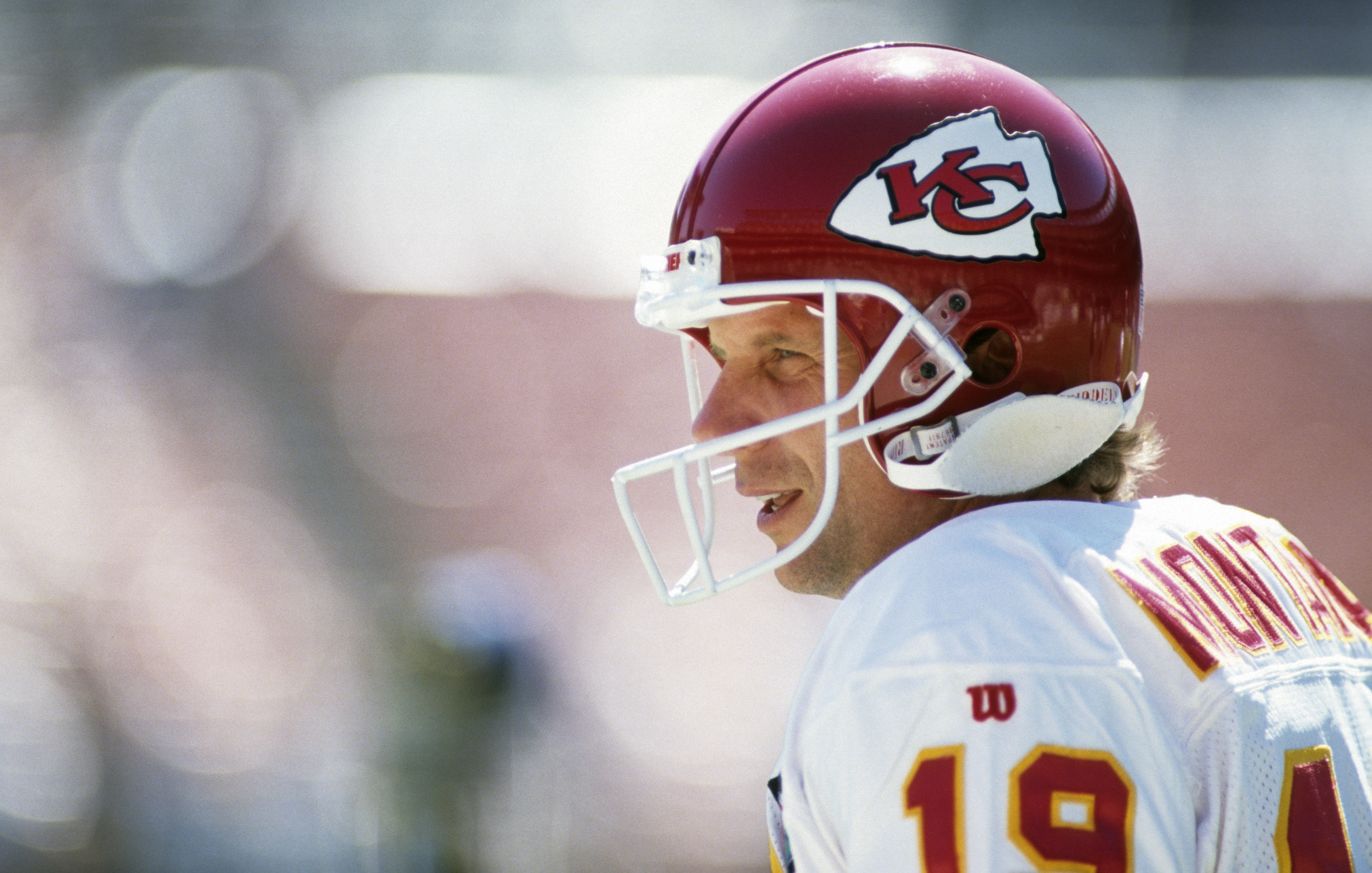 Joe Montana Kansas City Chiefs quarterback