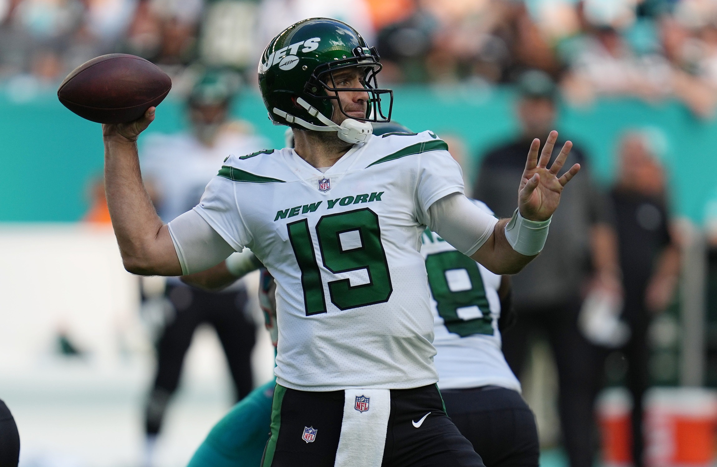 New York Jets free agent QB options following Rodgers injury