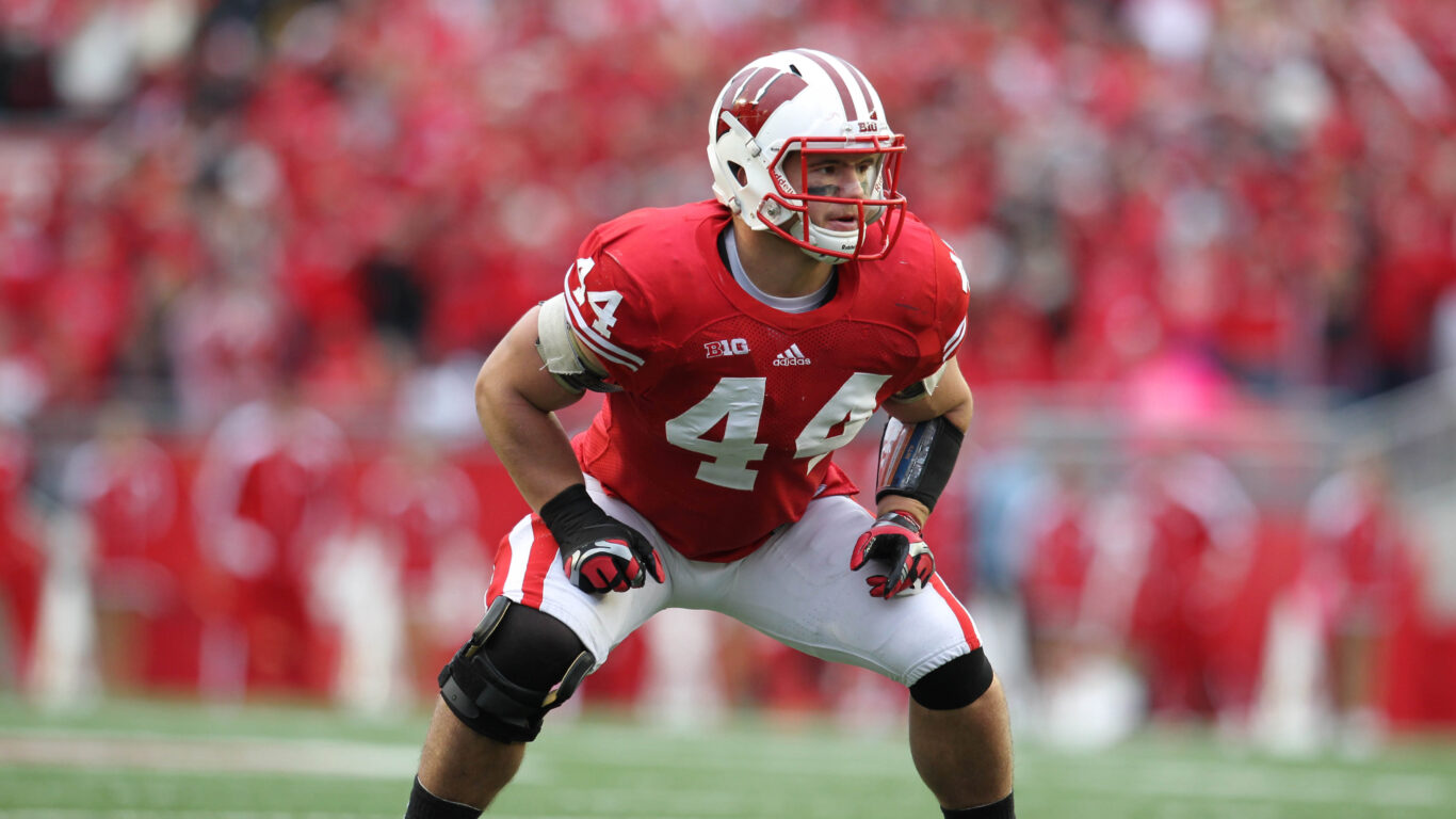 top-10-wisconsin-football-defensive-players-of-all-time