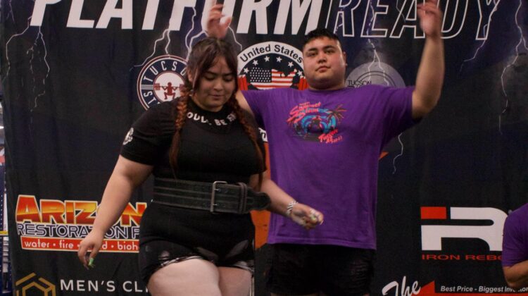 Girls who lift: Q&A with Sahuarita powerlifter Isabelle Acosta