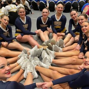 Evergreen poms keep tradition alive with sportsmanship and spirit