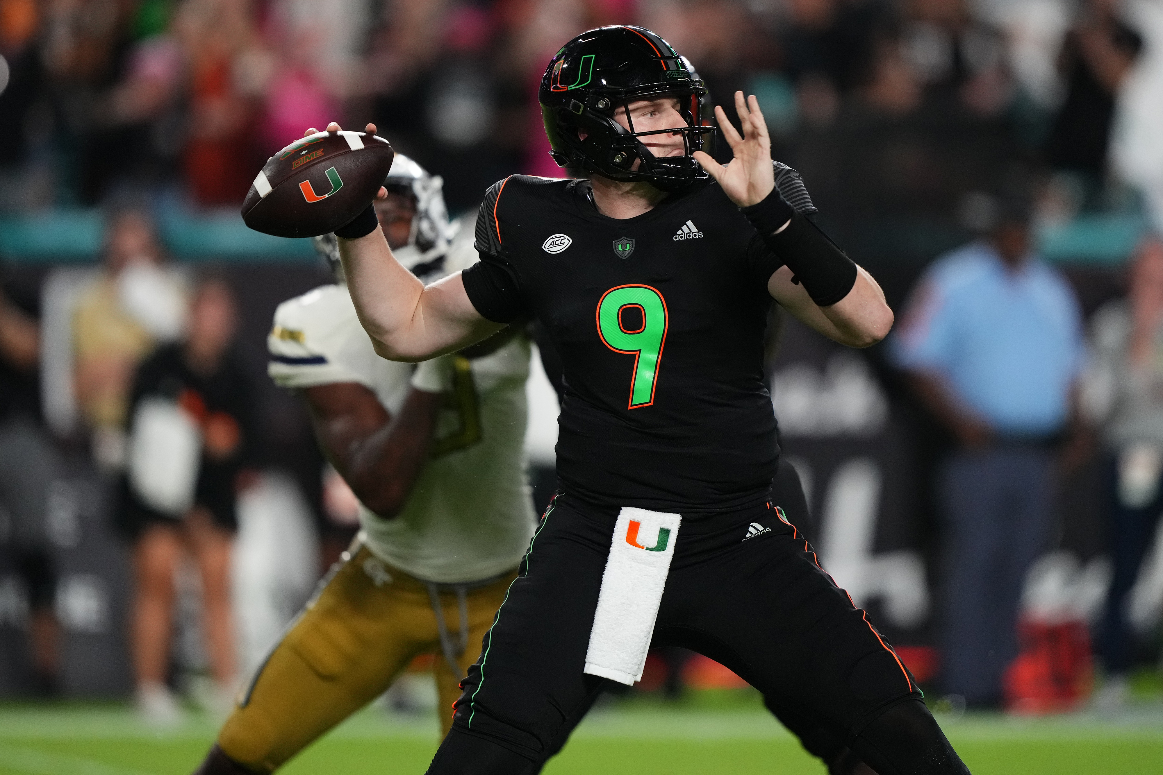 Tyler Van Dyke Miami Hurricanes football transfer portal