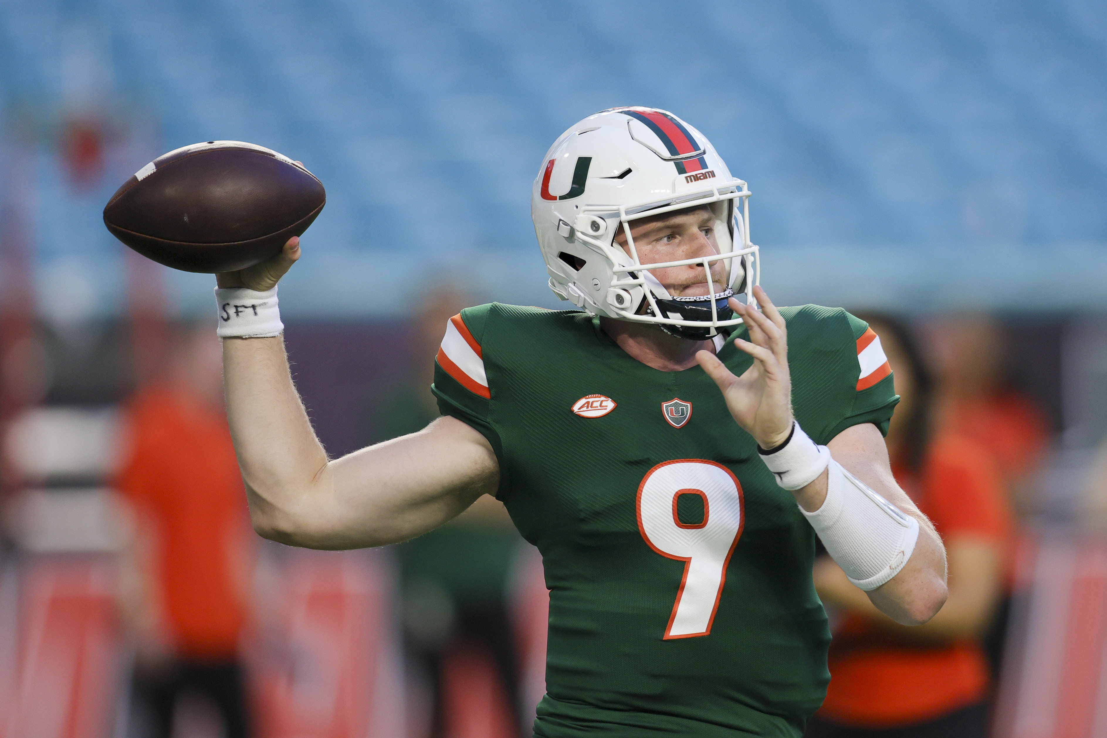 Tyler Van Dyke Miami Hurricanes football transfer portal