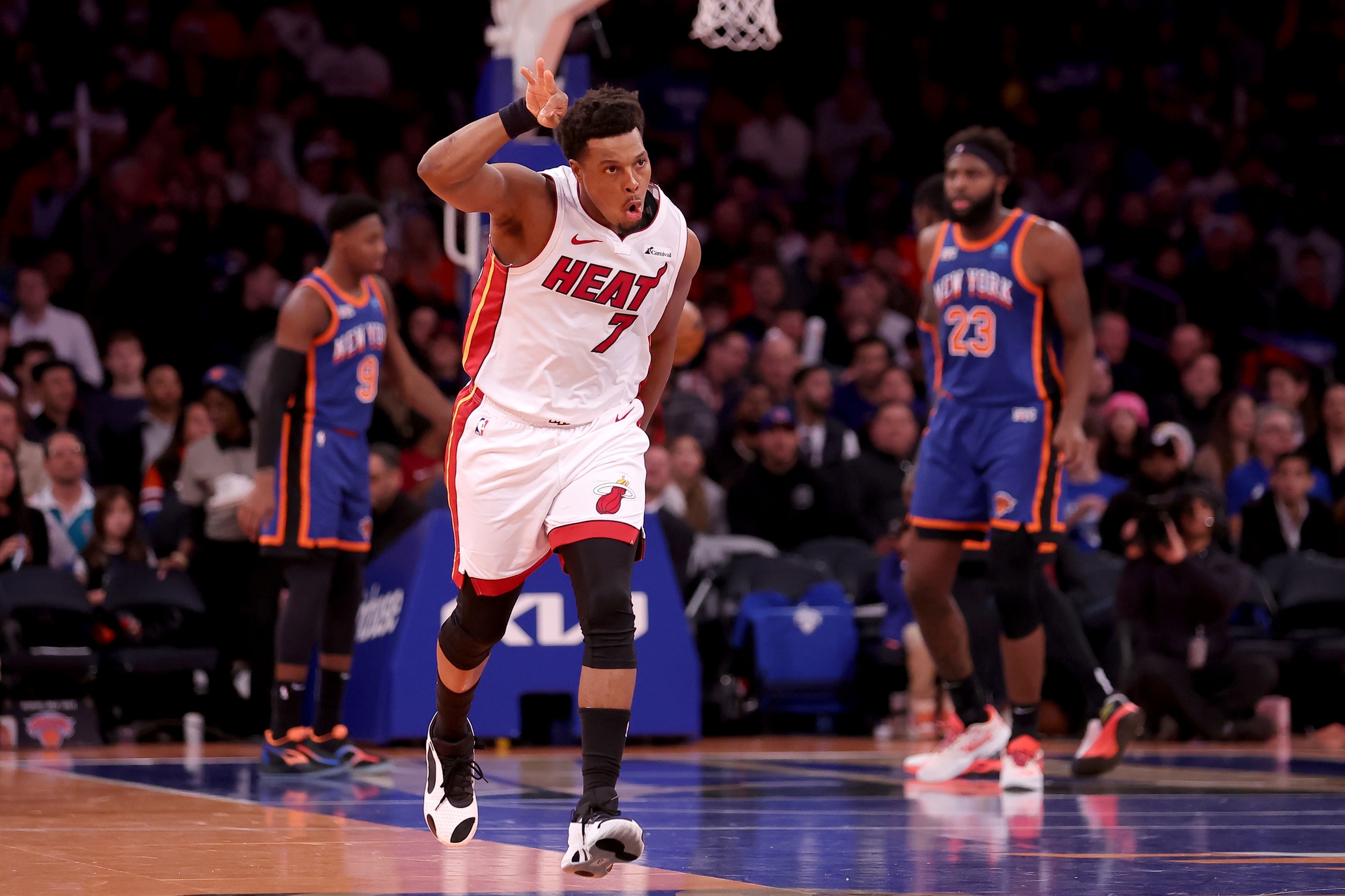 Kyle Lowry Miami Heat Charlotte Hornets NBA trade deadline landing spots New York Knicks