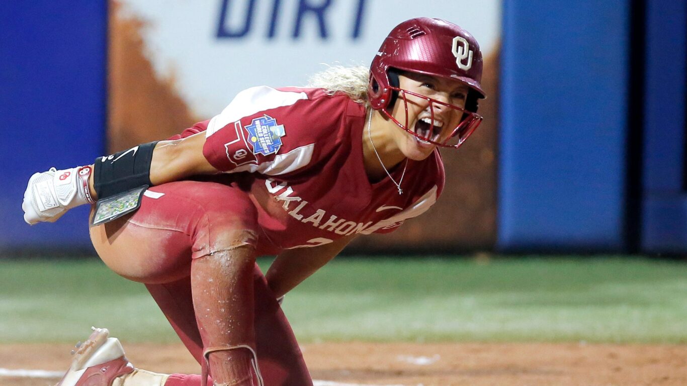OU softball’s Jayda Coleman is hitting HRs in the NIL game