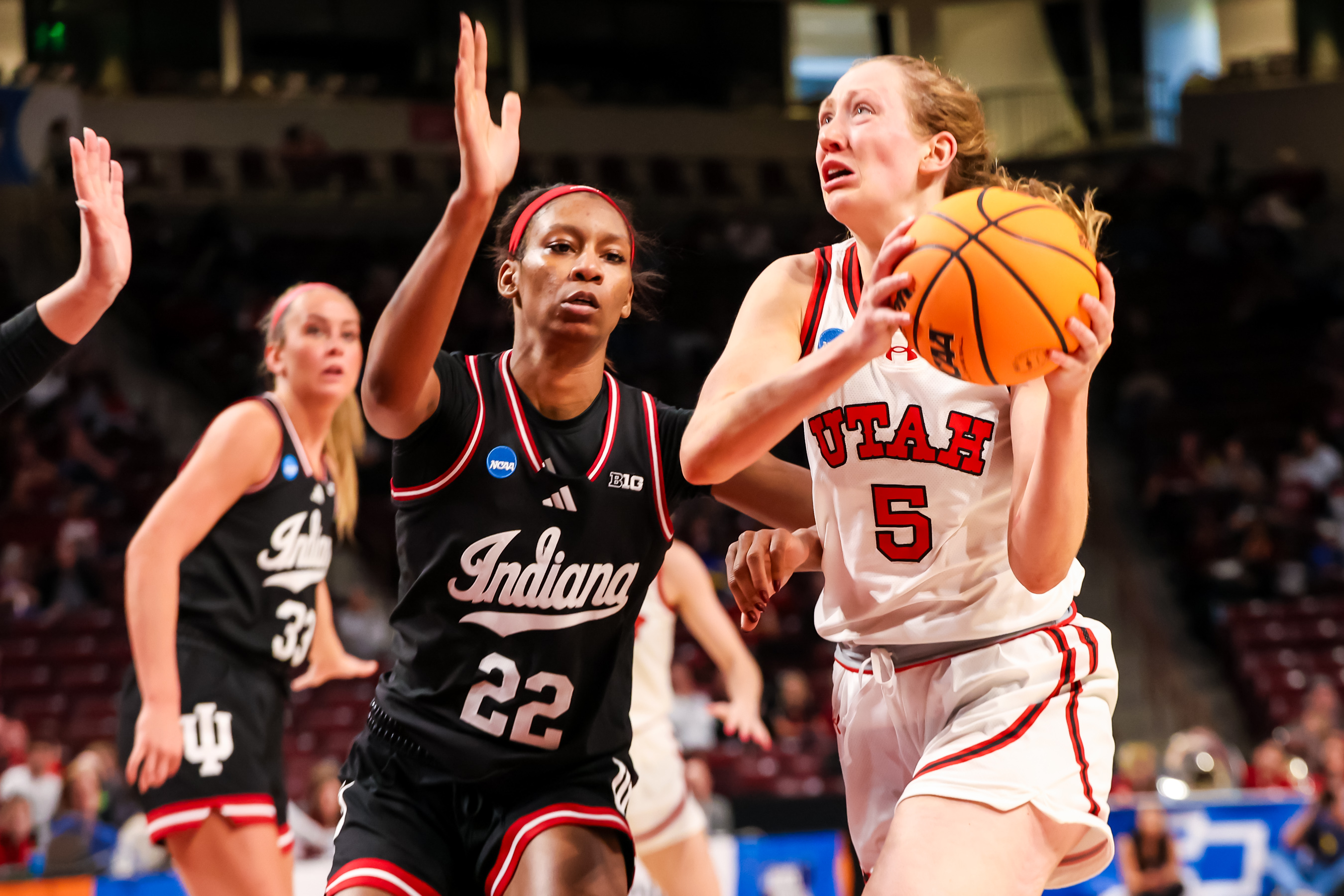Gianna Kneepkens Utah Utes NCAA women's college basketball transfer portal landing spots Iowa Hawkeyes